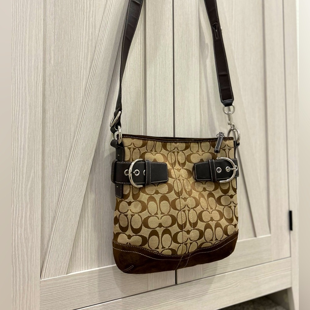 Authentic Coach Purse!! 💕